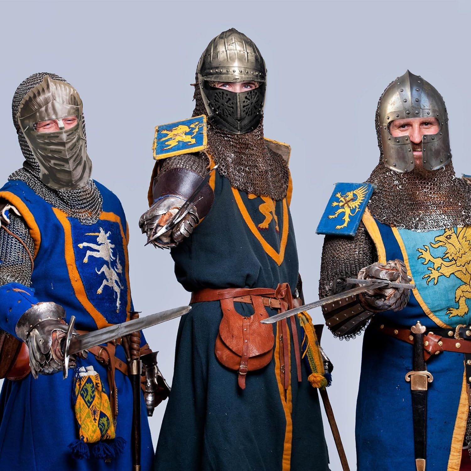 Aoriher 24 Pcs Medieval Knight Masks